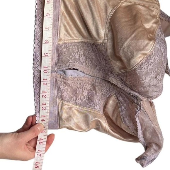 Vintage light pink lace tanktop-bra retro lingerie coquette cottage core vibes - Picture 6 of 7